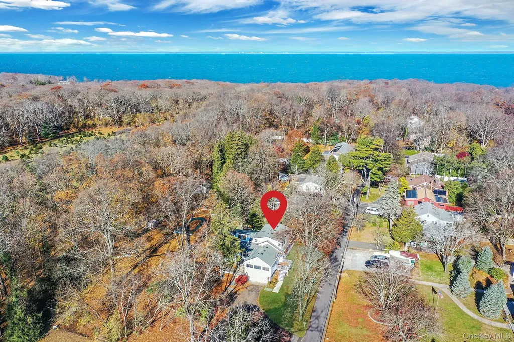 10 Sylvan Lane Miller Place NY 11764
