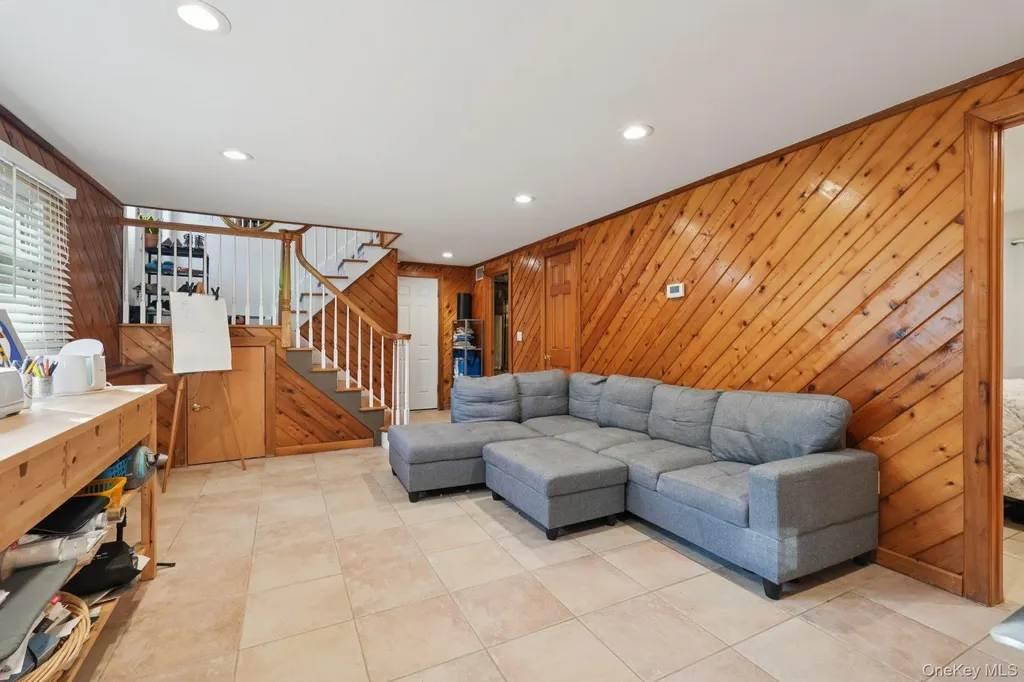 52 Pinebrook Road Monsey NY 10952