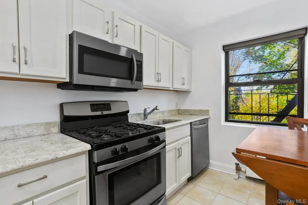 604 Tompkins Mamaroneck NY 10543