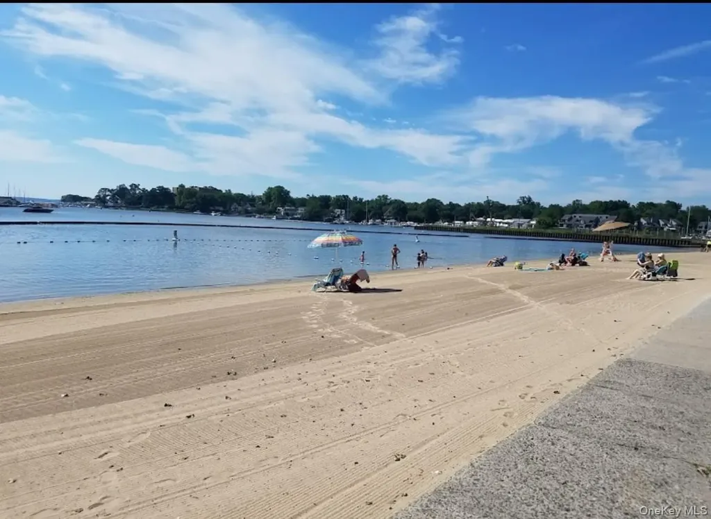 604 Tompkins Mamaroneck NY 10543