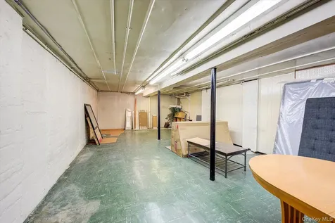 32-33/35/37/39 Steinway Street Astoria NY 11103