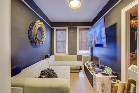 32-33/35/37/39 Steinway Street Astoria NY 11103