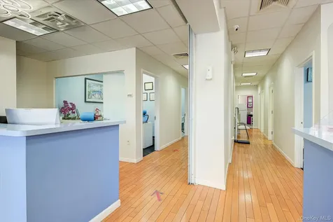 32-33/35/37/39 Steinway Street Astoria NY 11103