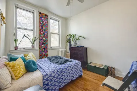 32-33/35/37/39 Steinway Street Astoria NY 11103