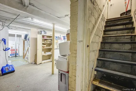32-33/35/37/39 Steinway Street Astoria NY 11103