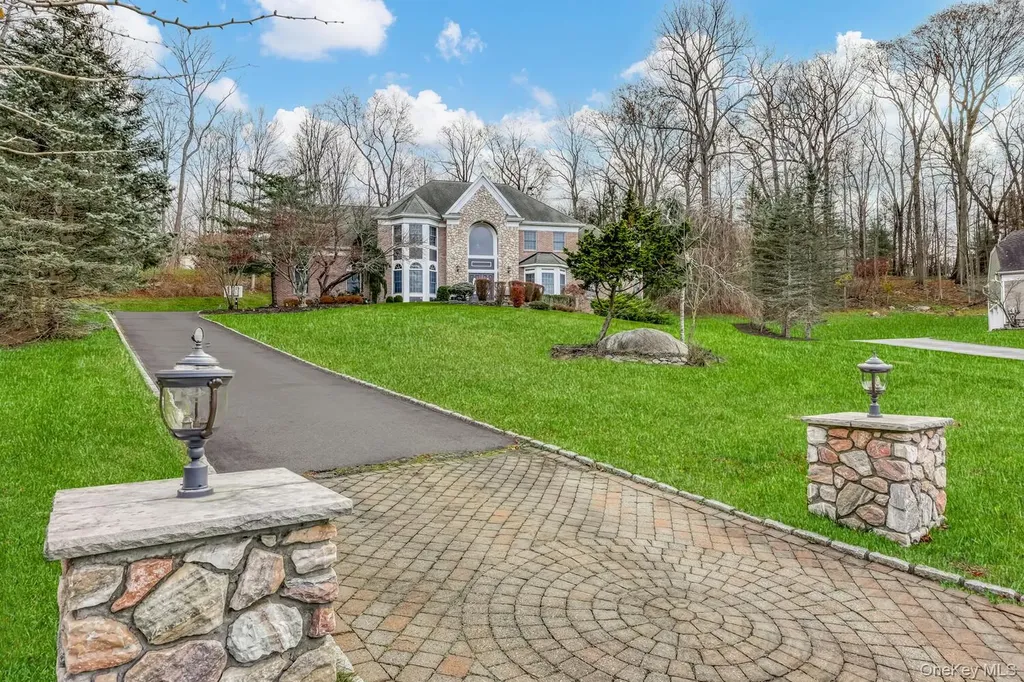 22 Golden Road Suffern NY 10901