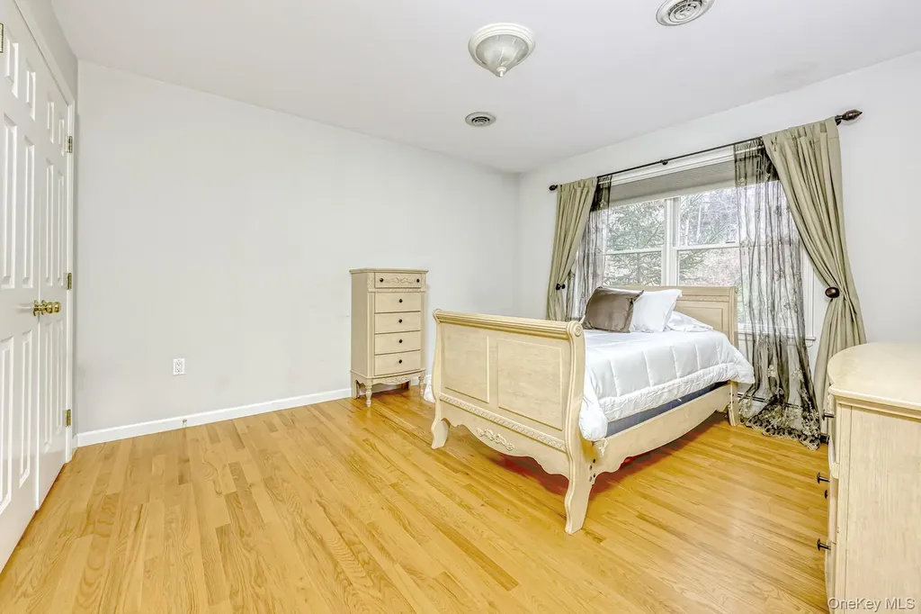 22 Golden Road Suffern NY 10901