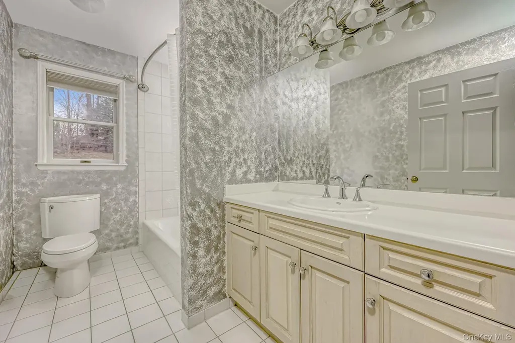22 Golden Road Suffern NY 10901