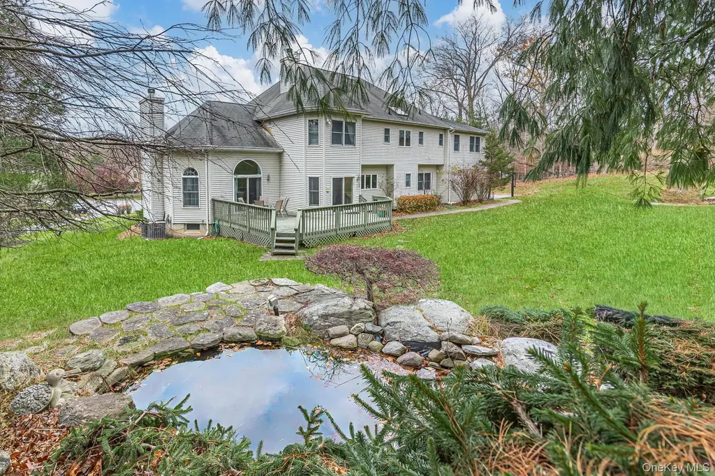 22 Golden Road Suffern NY 10901