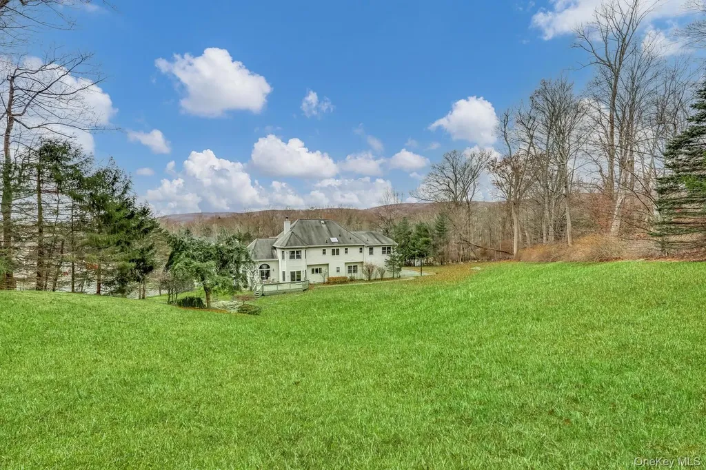 22 Golden Road Suffern NY 10901