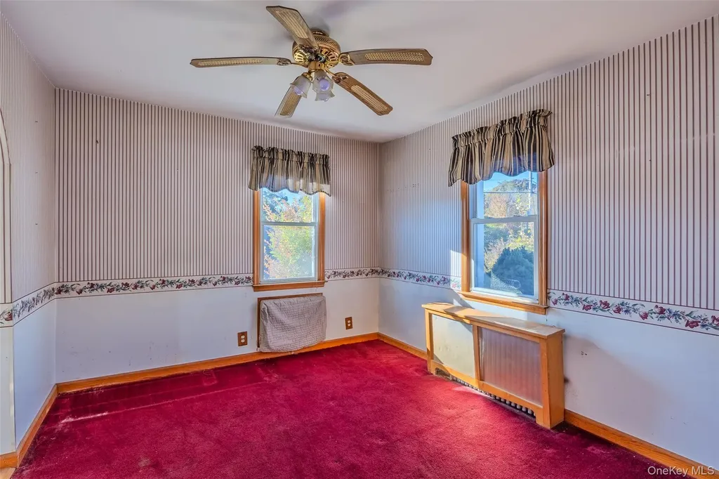 17 Andrew Avenue Islip Terrace NY 11752