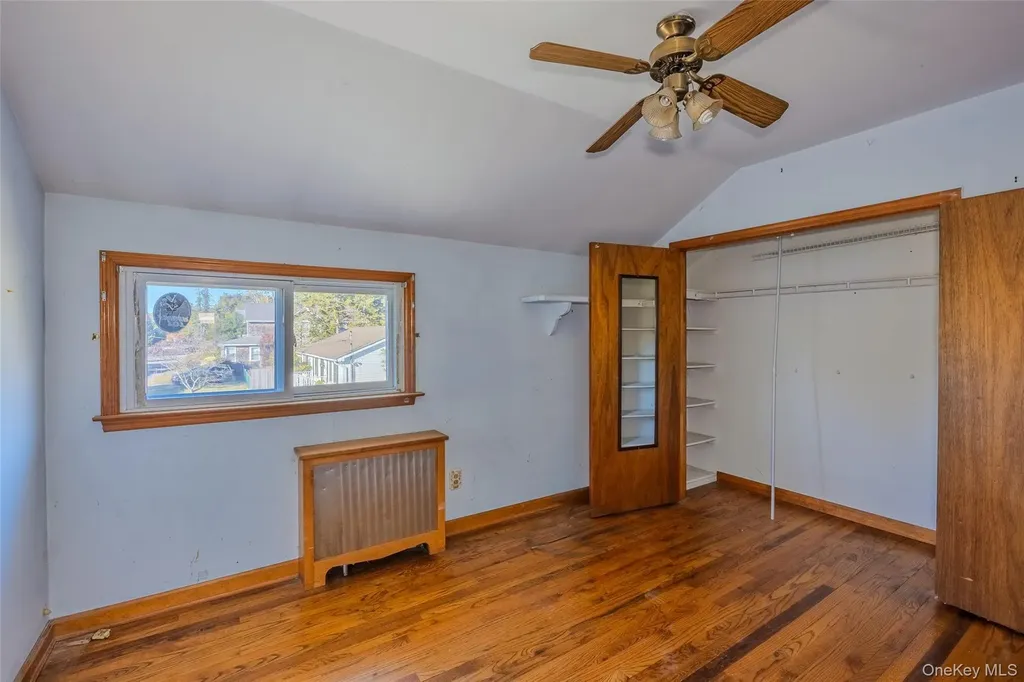 17 Andrew Avenue Islip Terrace NY 11752