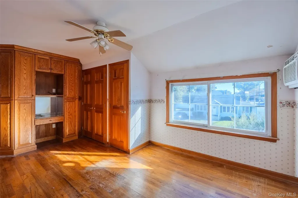 17 Andrew Avenue Islip Terrace NY 11752