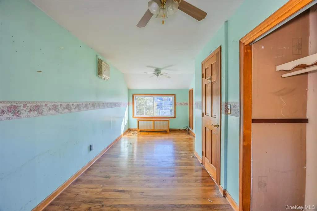 17 Andrew Avenue Islip Terrace NY 11752