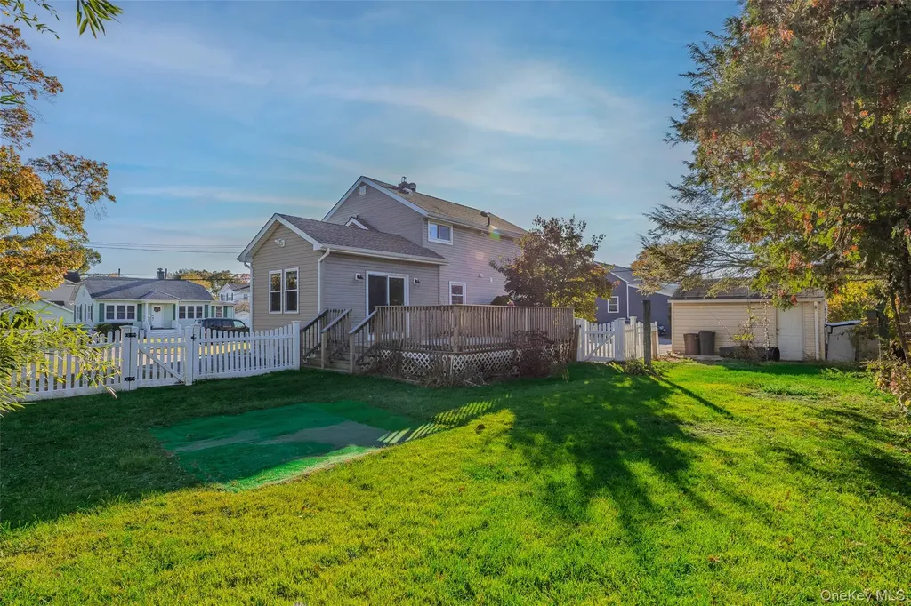 17 Andrew Avenue Islip Terrace NY 11752