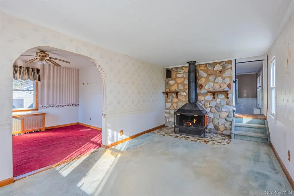 17 Andrew Avenue Islip Terrace NY 11752