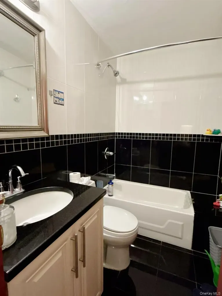 4260 Colden Street Flushing NY 11355