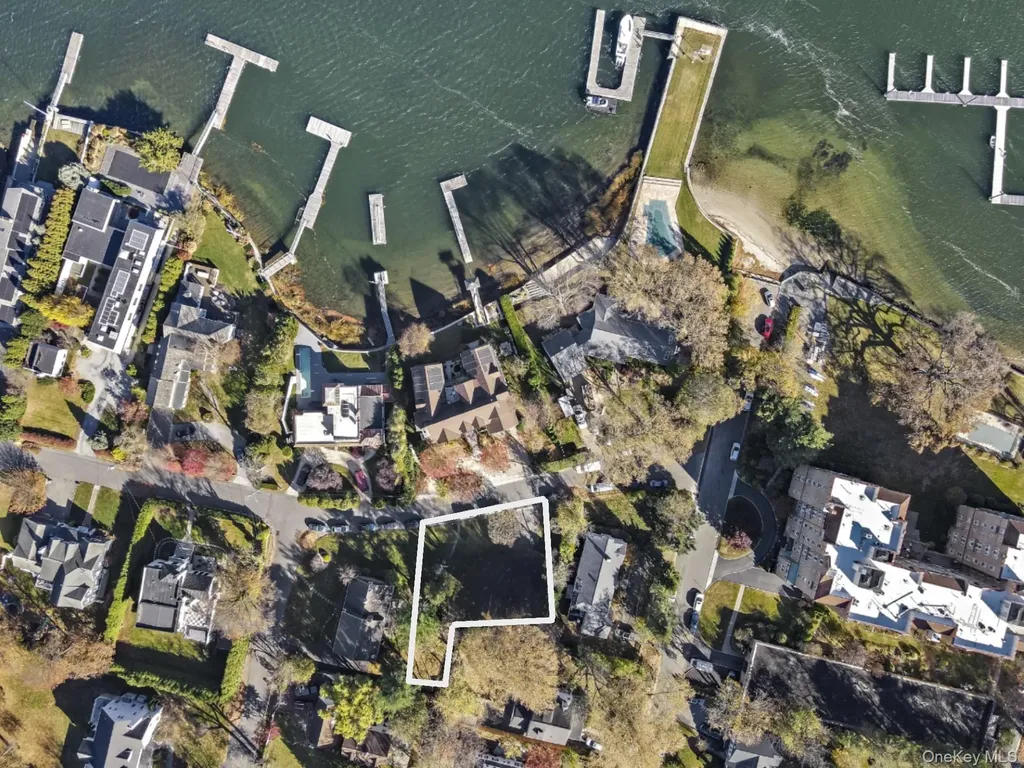 819 The Crescent Mamaroneck NY 10543