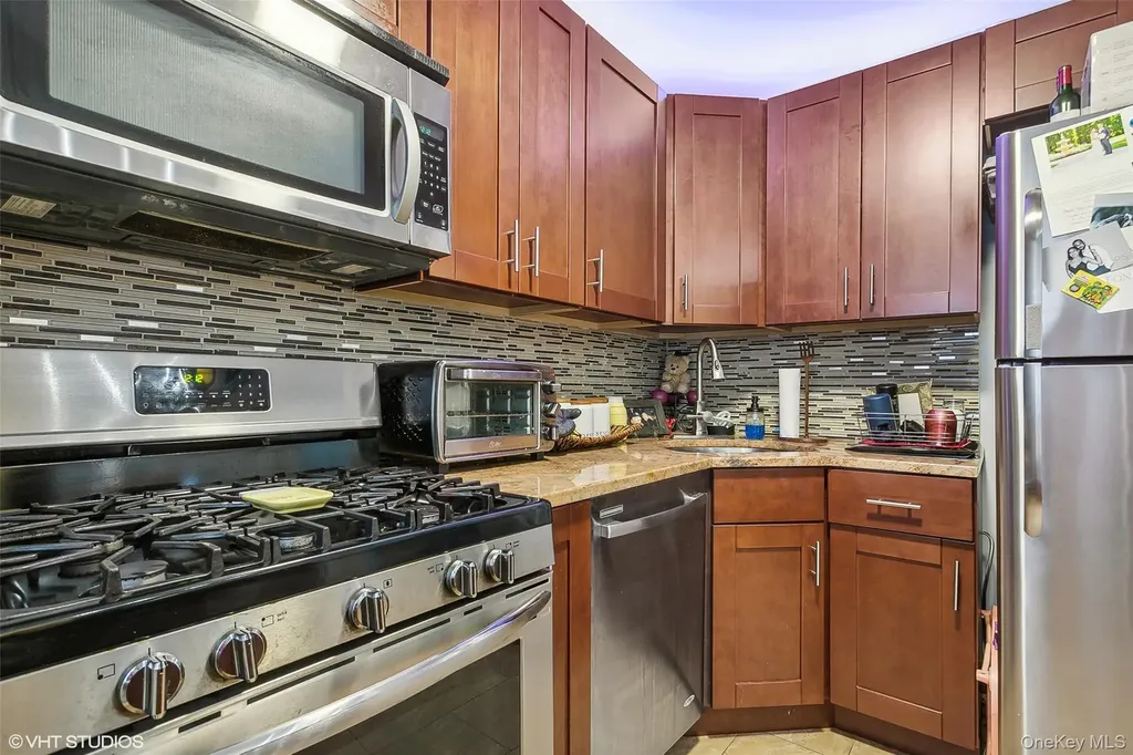 5800 Arlington Avenue Bronx NY 10471