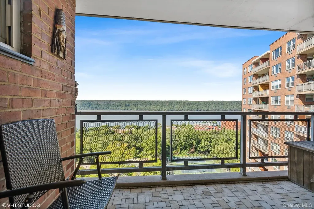 5800 Arlington Avenue Bronx NY 10471