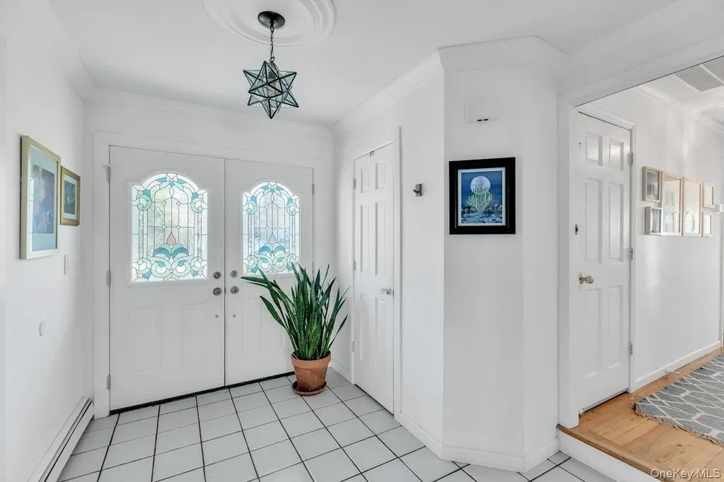 12 Jomar Road Shoreham NY 11786