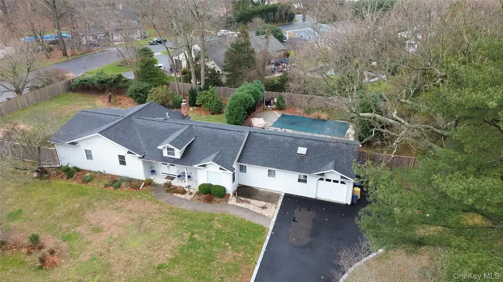 12 Jomar Road Shoreham NY 11786