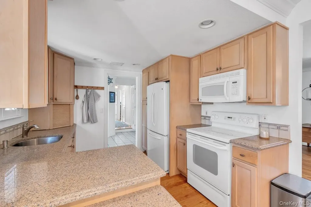 12 Jomar Road Shoreham NY 11786