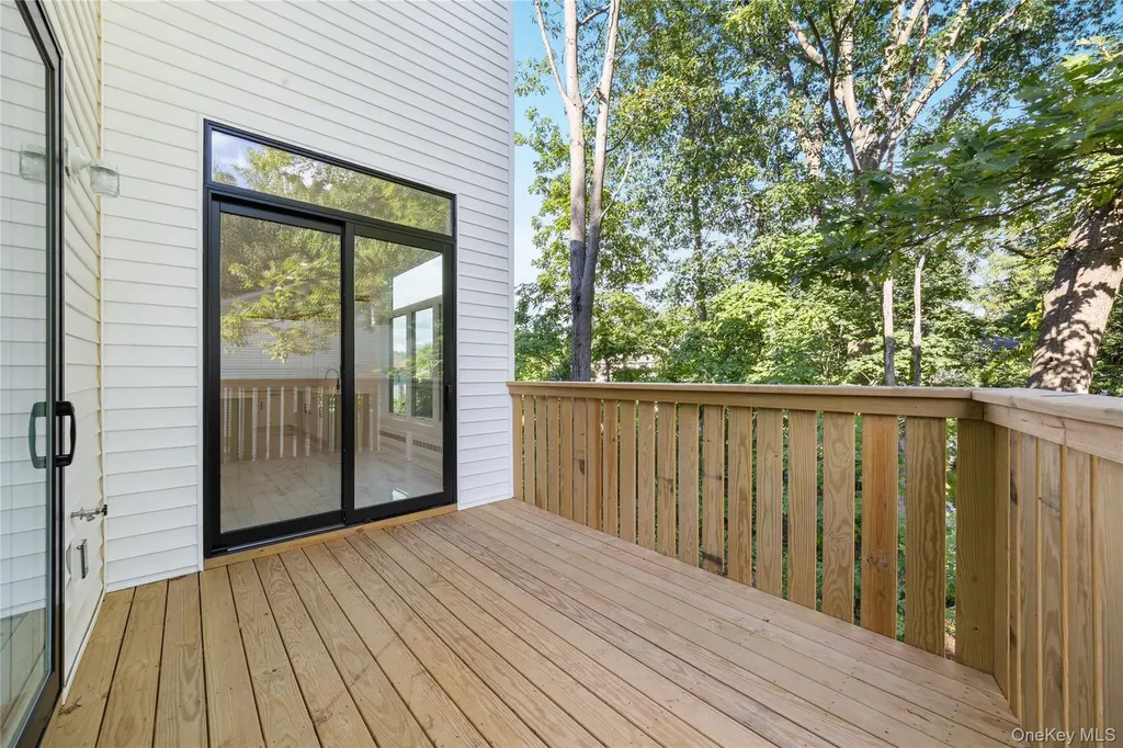 40 Singer Avenue Spring Valley NY 10977