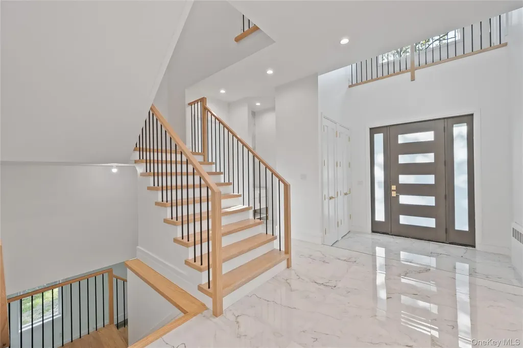 40 Singer Avenue Spring Valley NY 10977