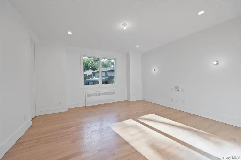 40 Singer Avenue Spring Valley NY 10977