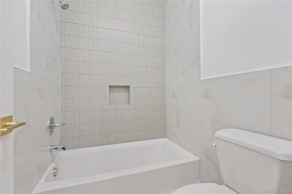40 Singer Avenue Spring Valley NY 10977