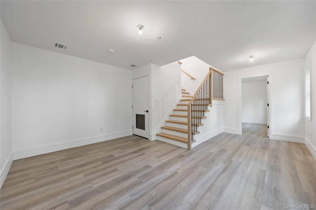 40 Singer Avenue Spring Valley NY 10977