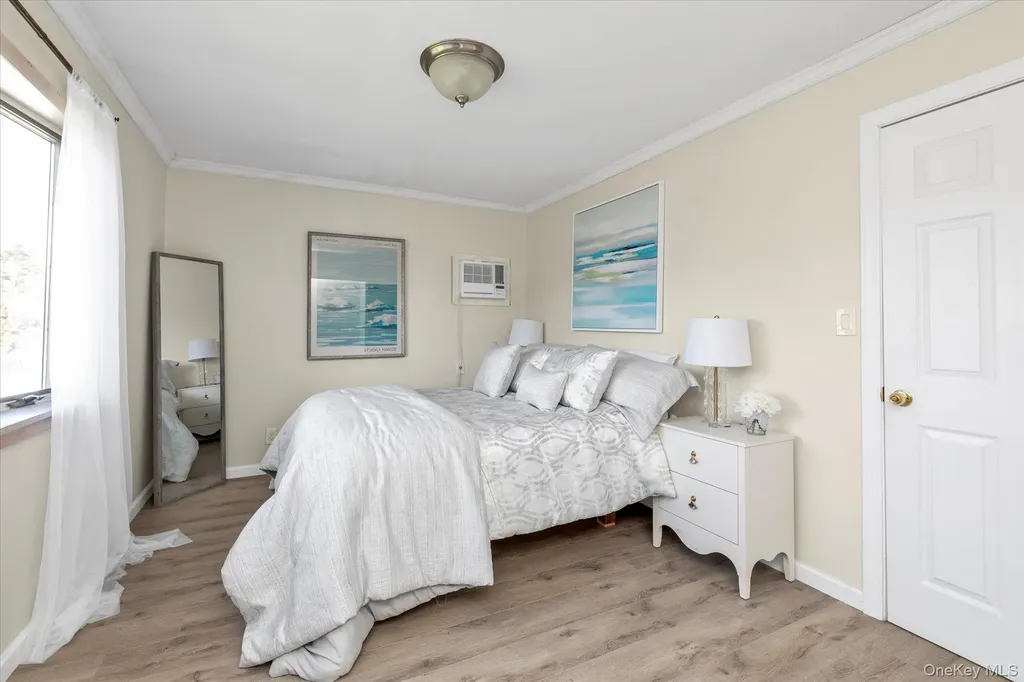 6 Karen Avenue Plainview NY 11803