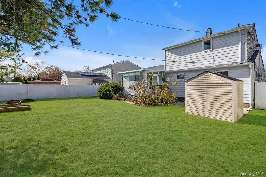 6 Karen Avenue Plainview NY 11803