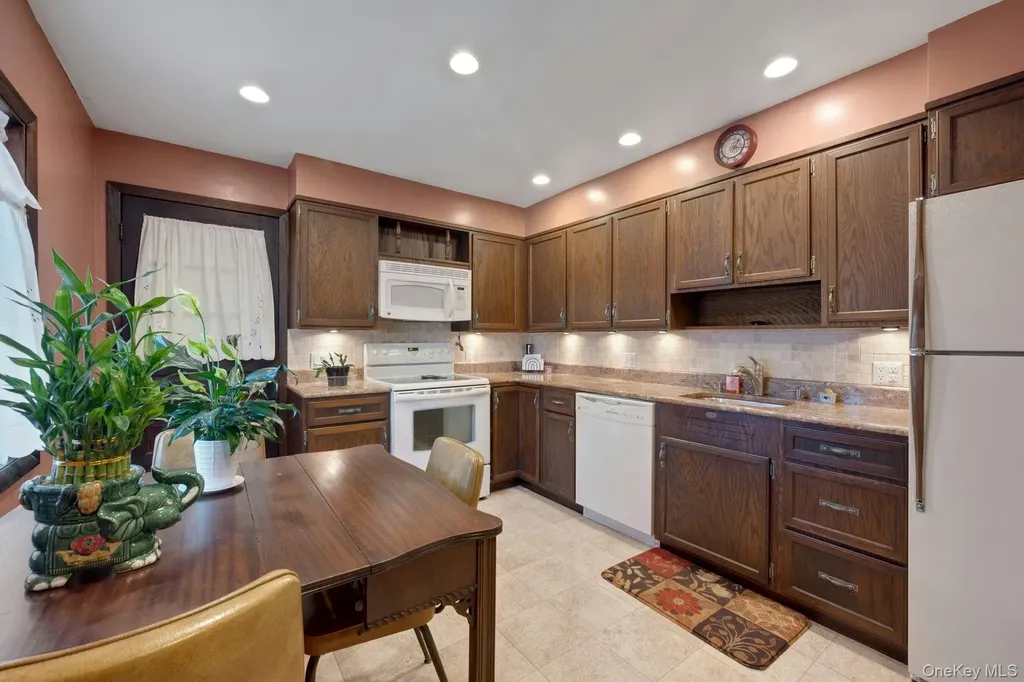 136 Buckingham Road Yonkers NY 10701