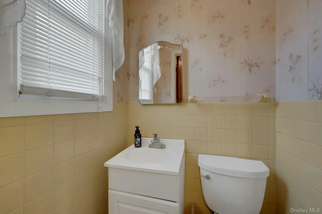 136 Buckingham Road Yonkers NY 10701