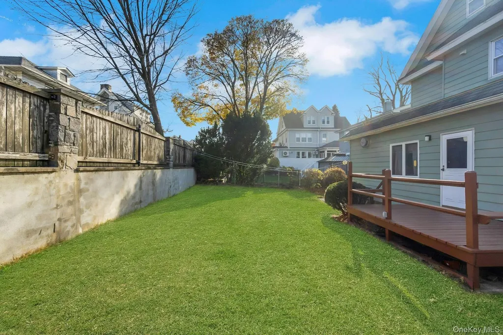 136 Buckingham Road Yonkers NY 10701