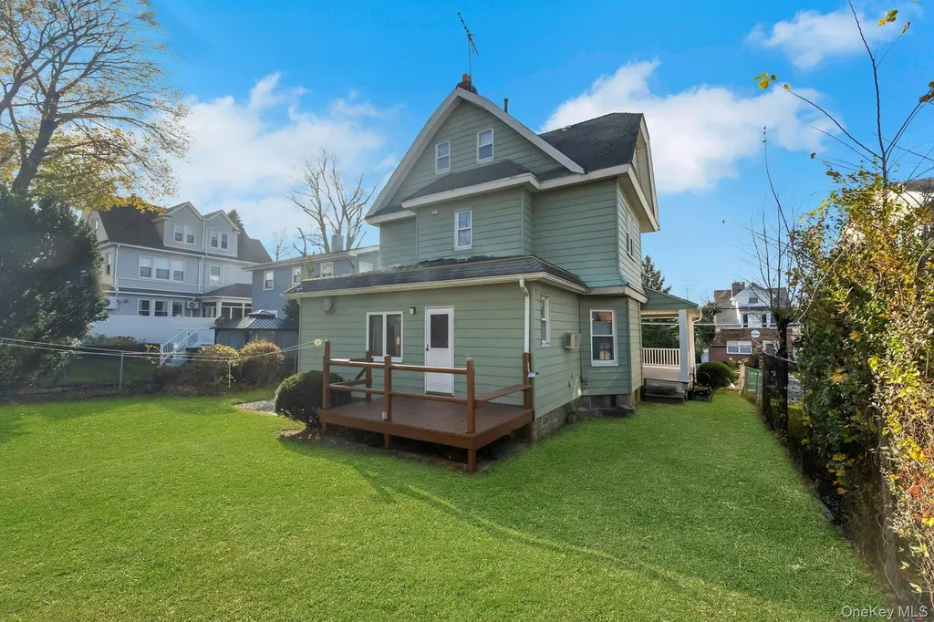 136 Buckingham Road Yonkers NY 10701