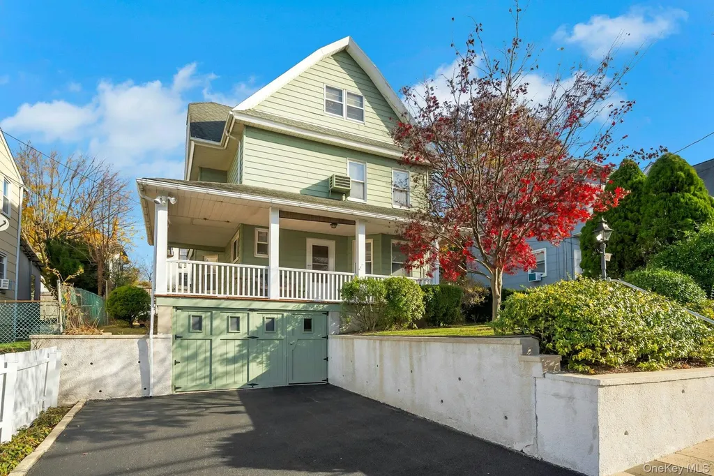 136 Buckingham Road Yonkers NY 10701