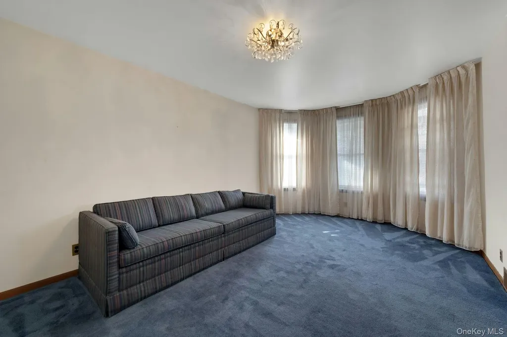 136 Buckingham Road Yonkers NY 10701