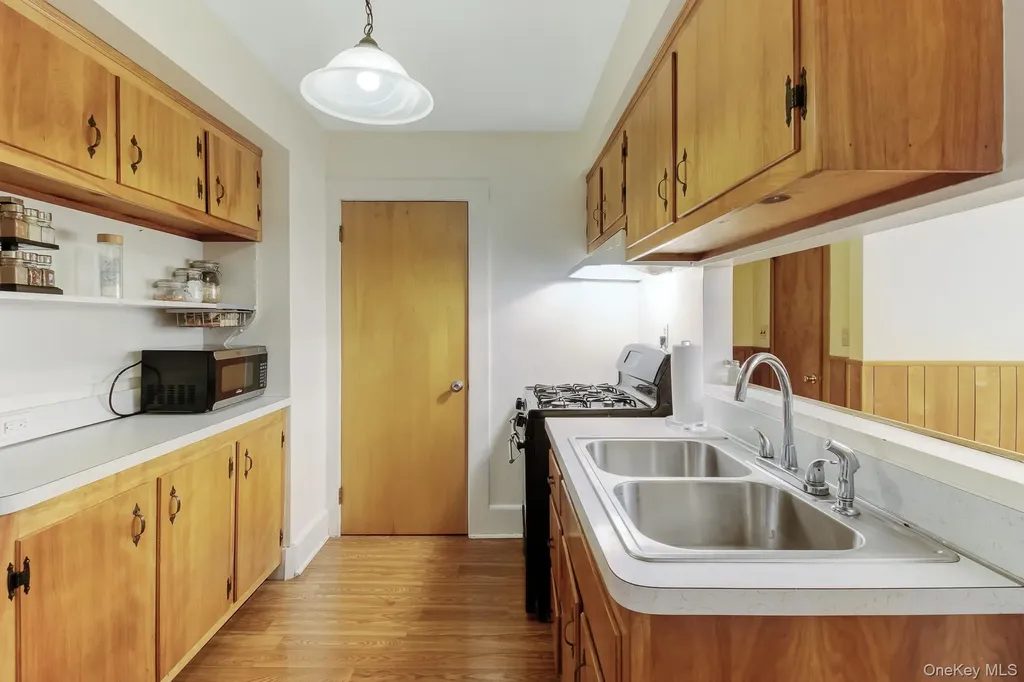 23 S Airmont Road Suffern NY 10901