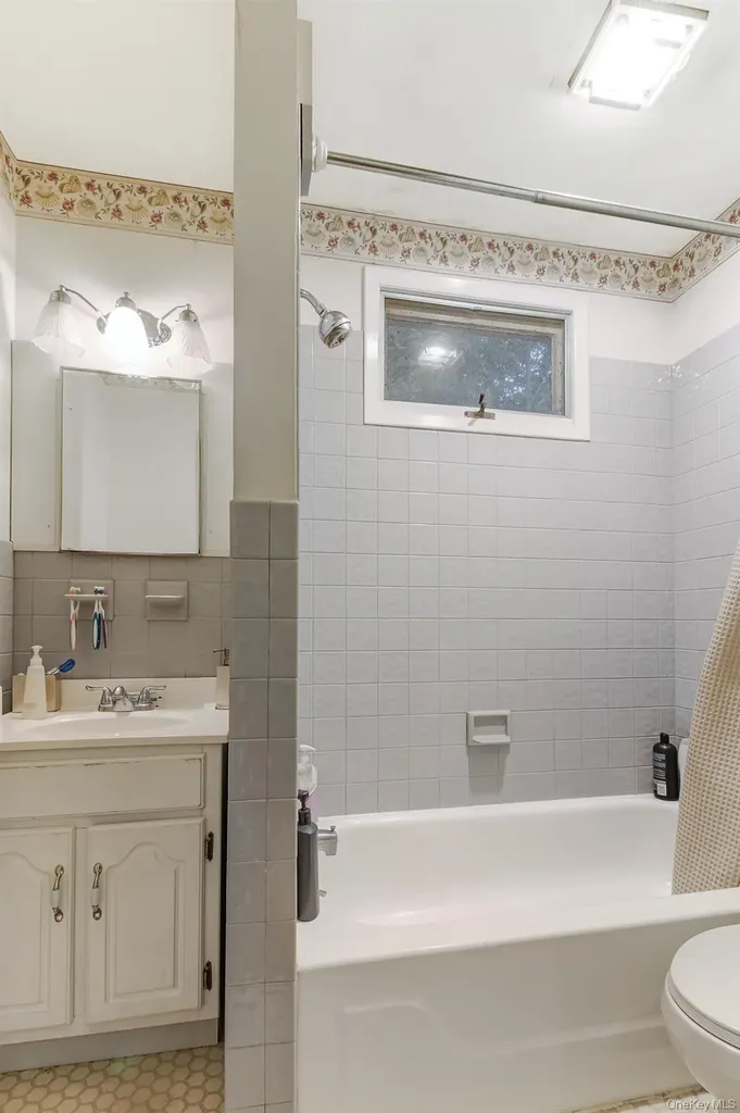 23 S Airmont Road Suffern NY 10901