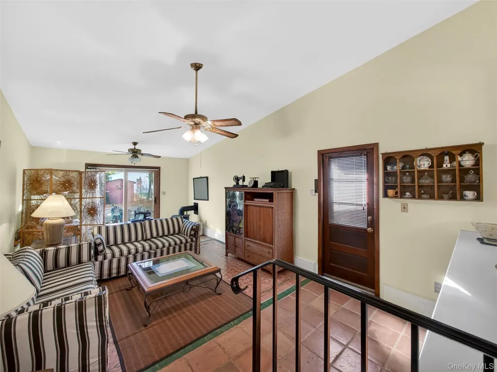 10 Dunnery Court Suffern NY 10901