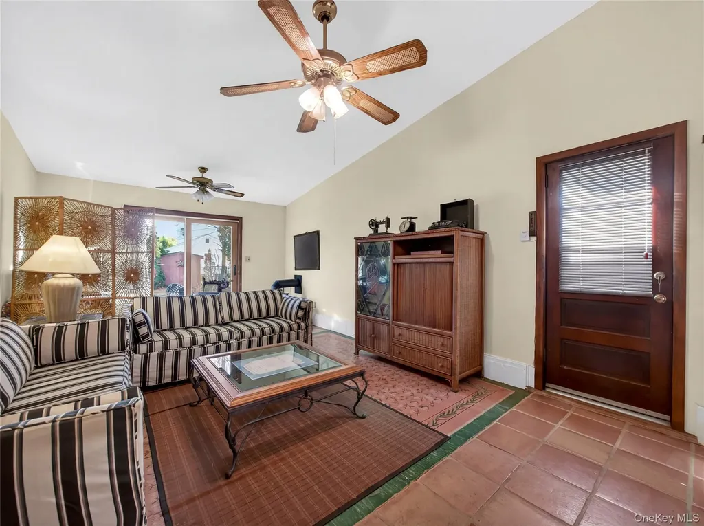 10 Dunnery Court Suffern NY 10901