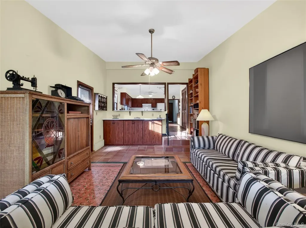 10 Dunnery Court Suffern NY 10901
