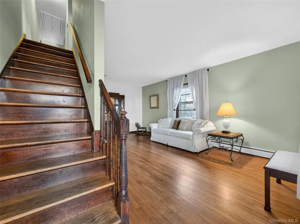 10 Dunnery Court Suffern NY 10901