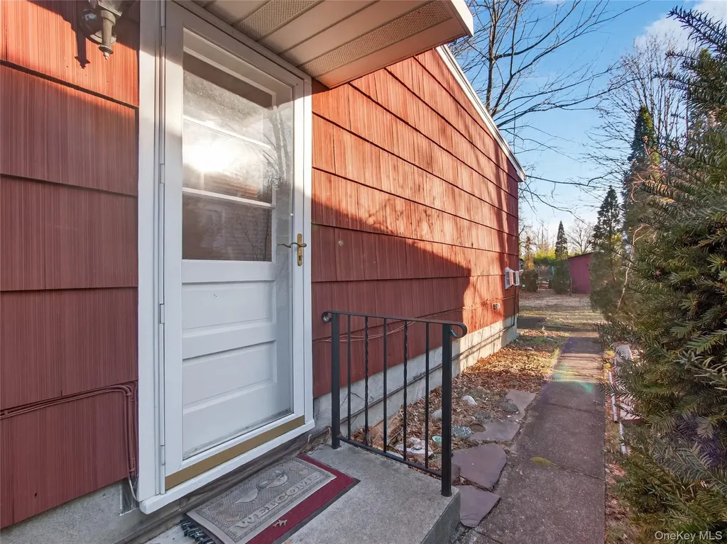 10 Dunnery Court Suffern NY 10901