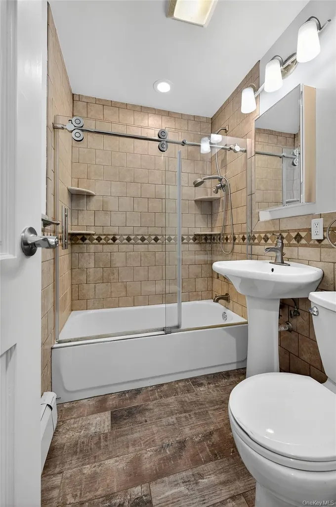 7 Lowland Road Levittown NY 11756