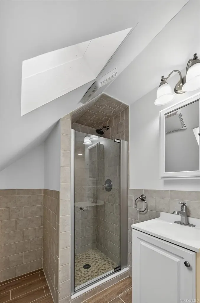 7 Lowland Road Levittown NY 11756