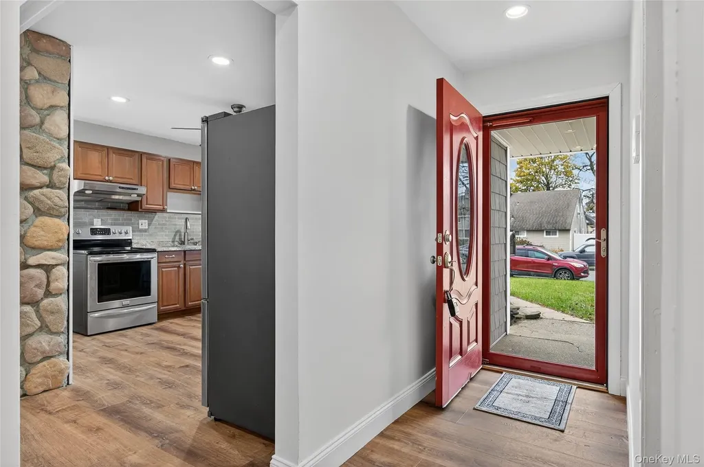 7 Lowland Road Levittown NY 11756